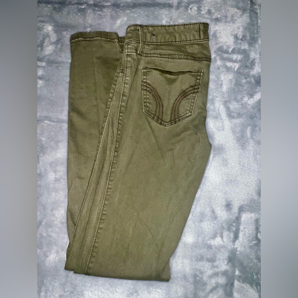 Women’s Hollister Olive Green Skinny Jeans - Size 5R / 27